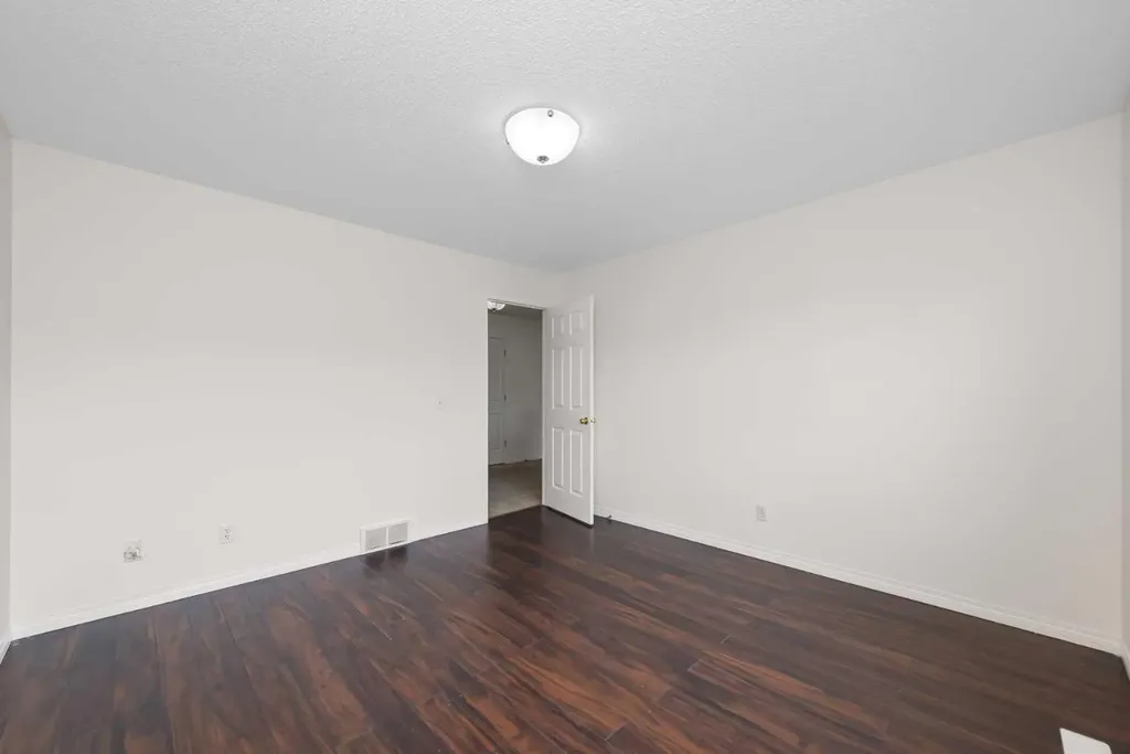 15 Martha's Haven Green NE Calgary AB T3J 3X6