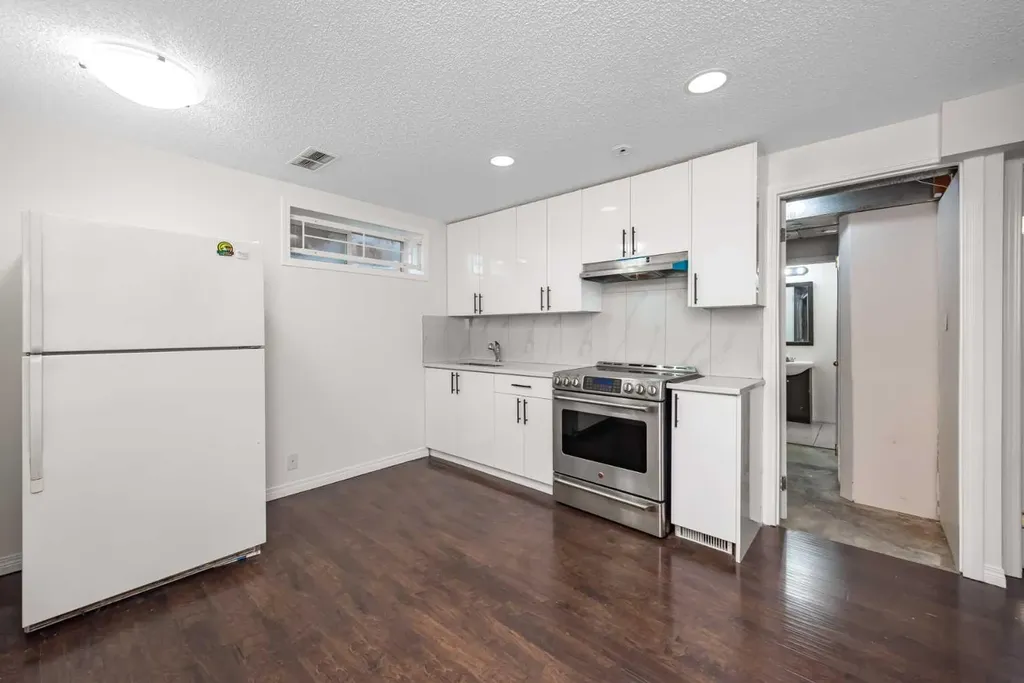 15 Martha's Haven Green NE Calgary AB T3J 3X6