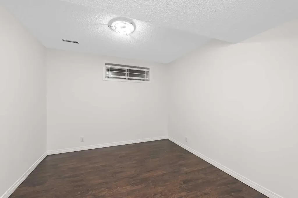 15 Martha's Haven Green NE Calgary AB T3J 3X6