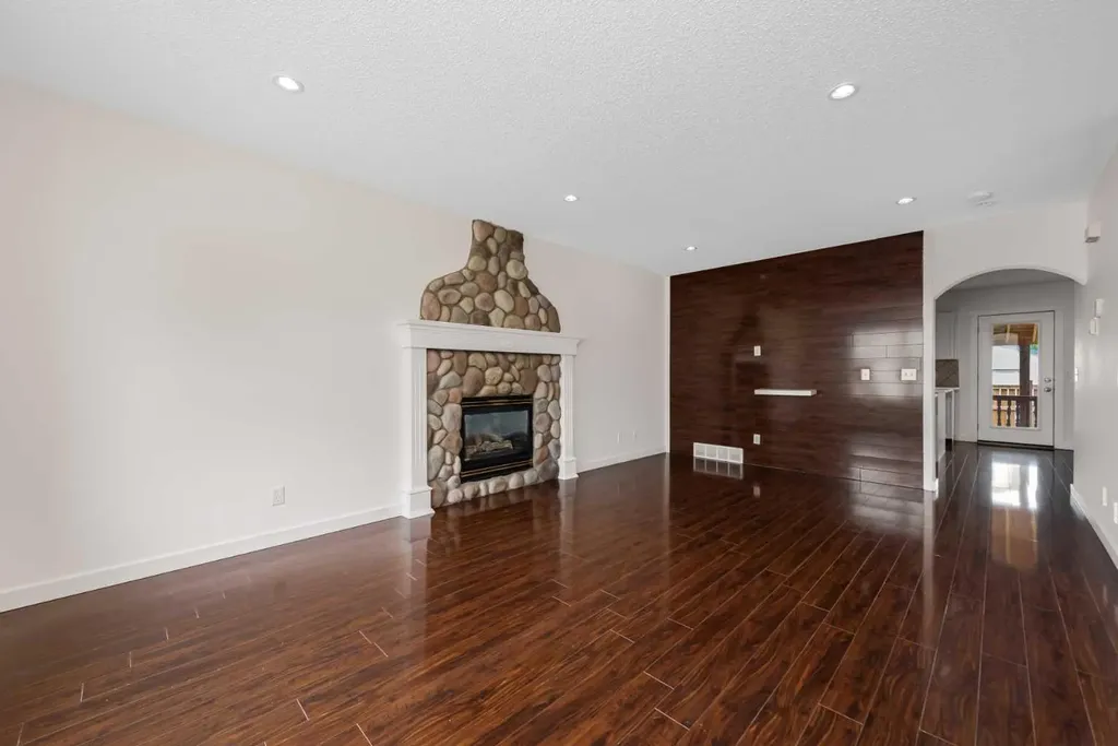 15 Martha's Haven Green NE Calgary AB T3J 3X6
