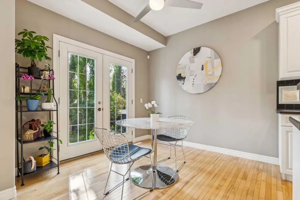 58 Cougar Plateau Way SW Calgary AB T3H 5S5