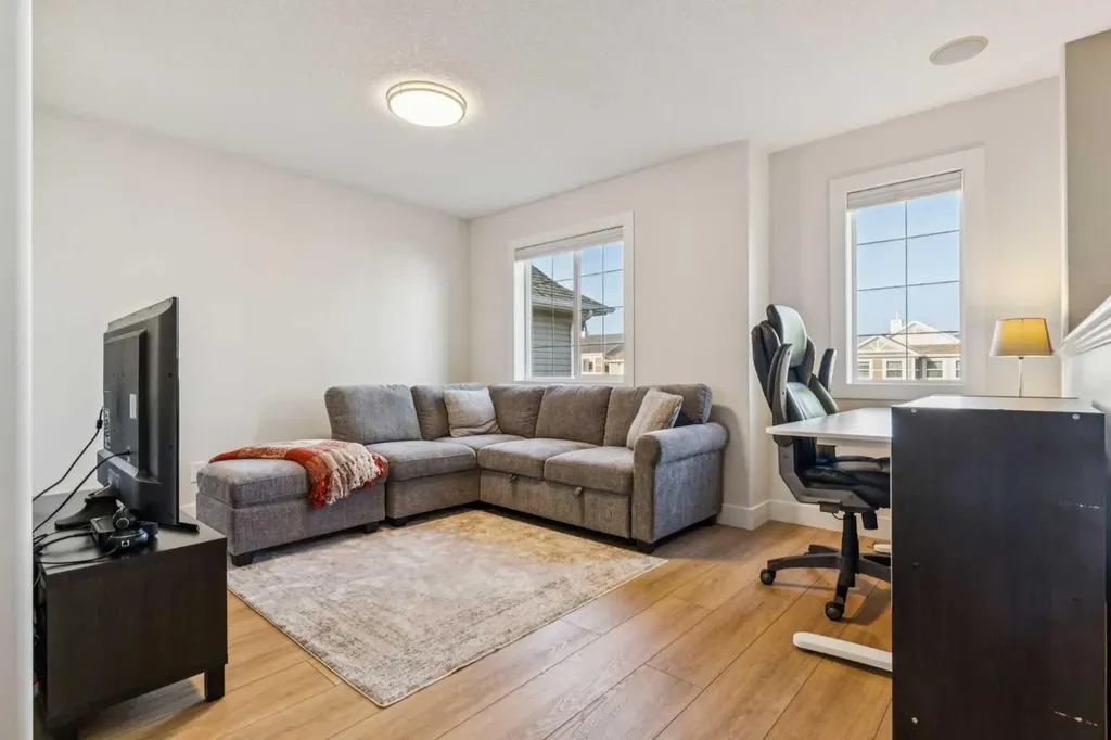 58 Cougar Plateau Way SW Calgary AB T3H 5S5