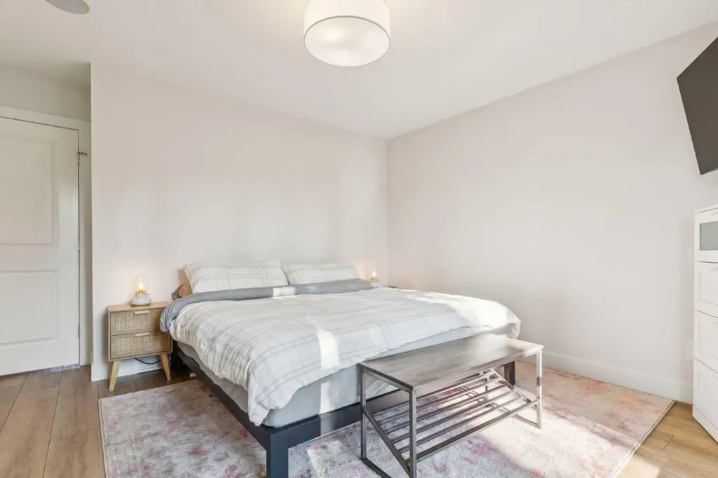 58 Cougar Plateau Way SW Calgary AB T3H 5S5