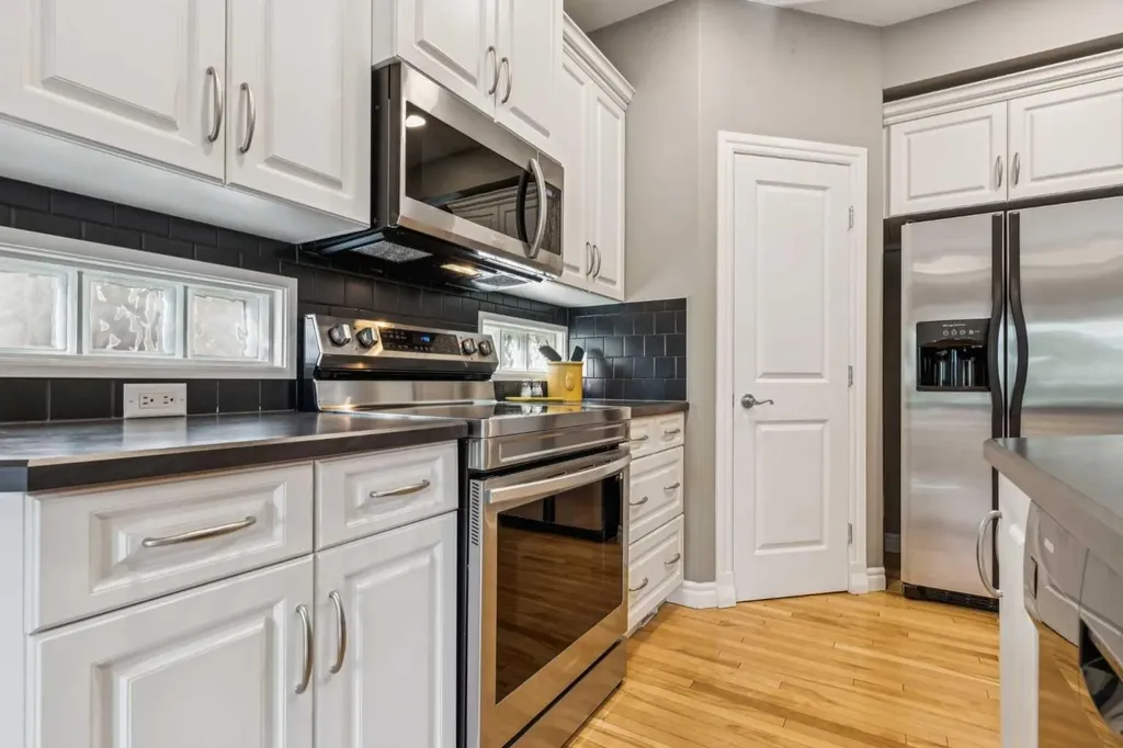58 Cougar Plateau Way SW Calgary AB T3H 5S5