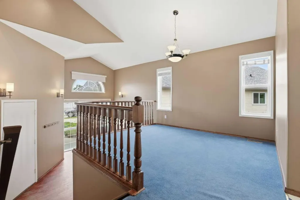 24 Sierra Nevada Rise SW Calgary AB T3H 3H6