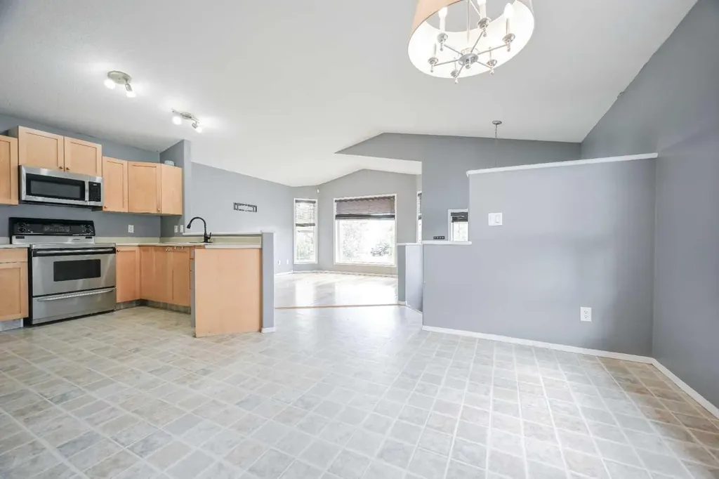 8717 62 Avenue Grande Prairie AB T8W 2X2