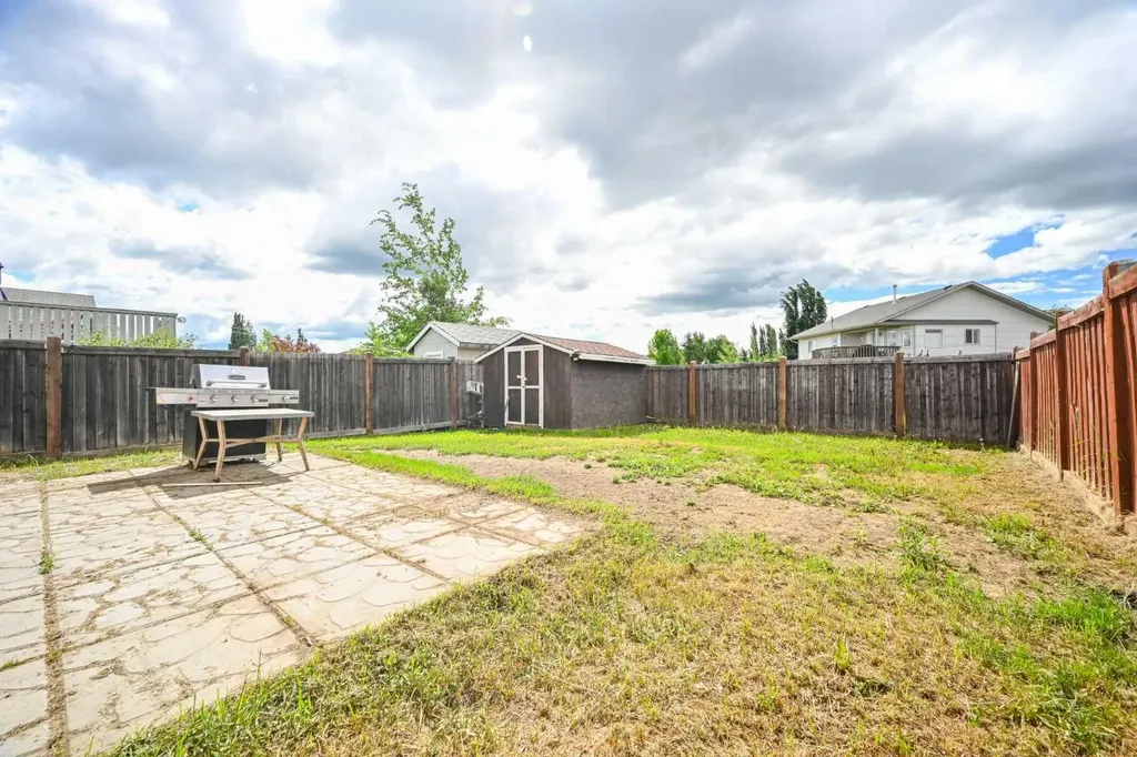 8717 62 Avenue Grande Prairie AB T8W 2X2