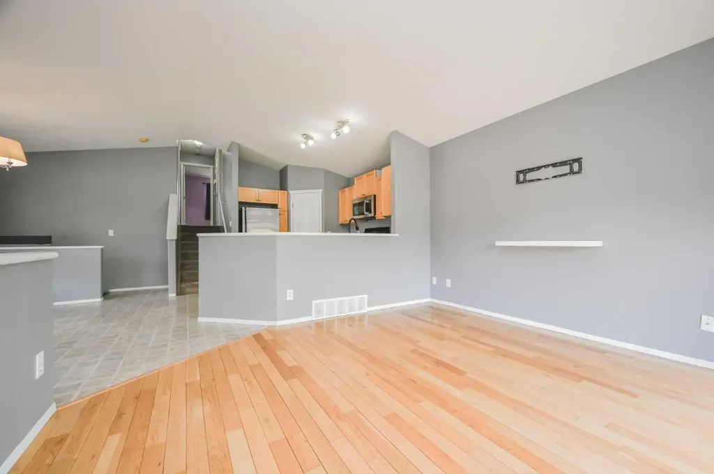 8717 62 Avenue Grande Prairie AB T8W 2X2