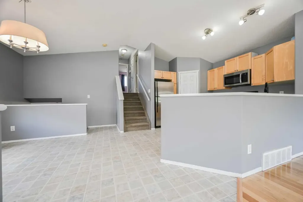 8717 62 Avenue Grande Prairie AB T8W 2X2
