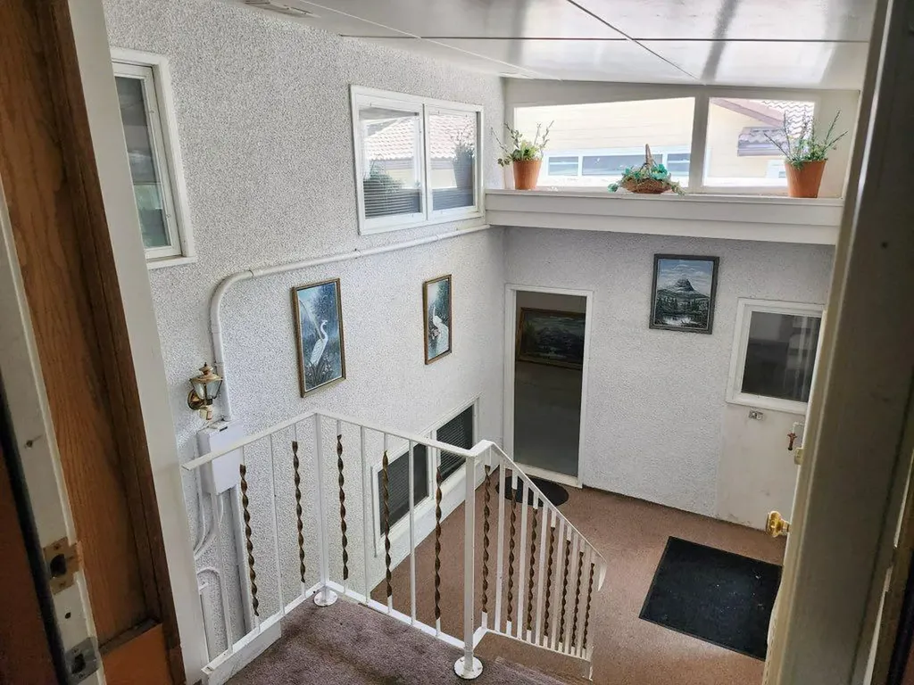 1818 Lakeside Road S Lethbridge AB T1K 3P6