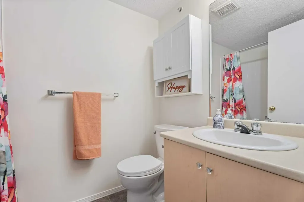 1620 70 Street SE Calgary AB T2A 7Z2