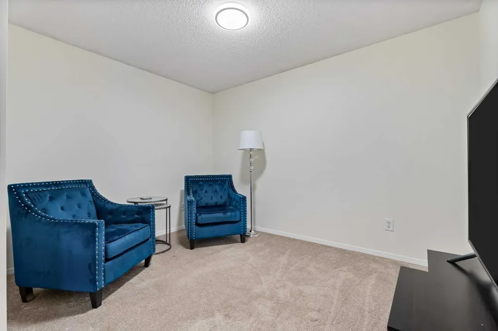 1620 70 Street SE Calgary AB T2A 7Z2