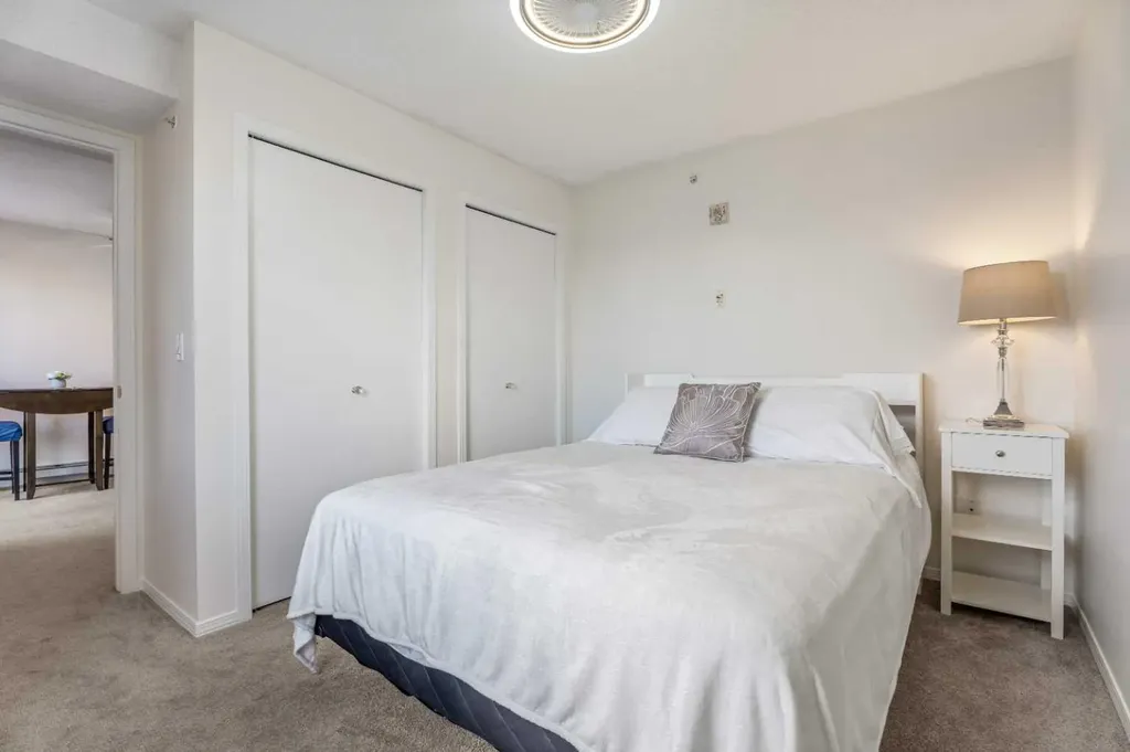 1620 70 Street SE Calgary AB T2A 7Z2