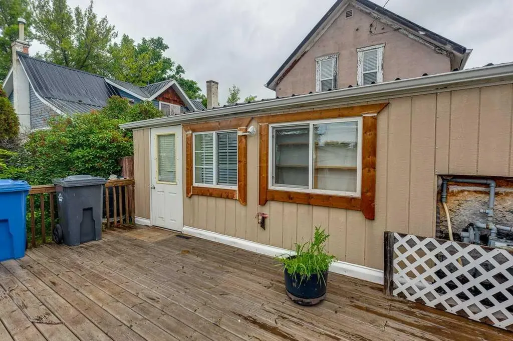 4515 50 Avenue Innisfail AB T4G 1R3