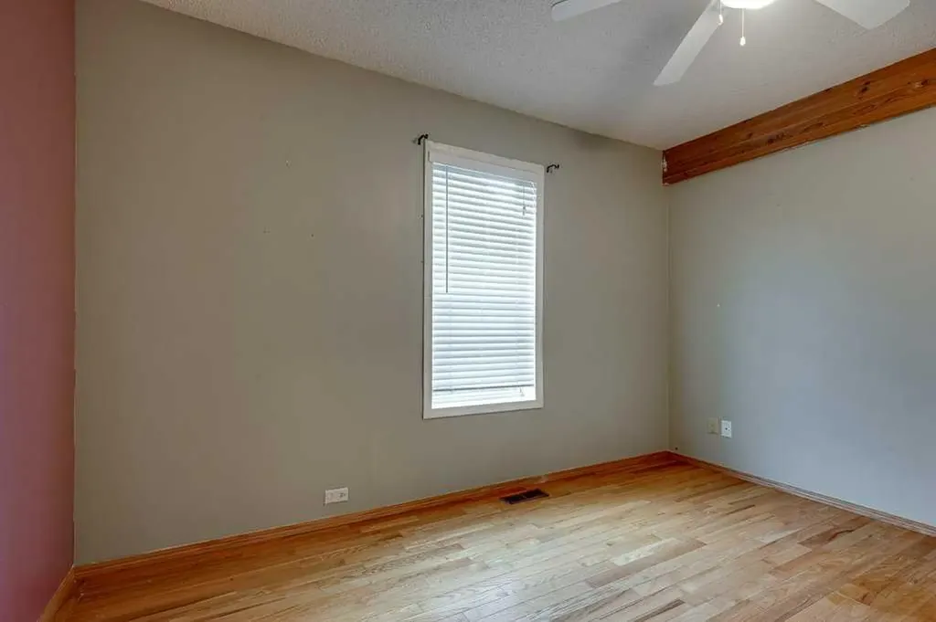 4515 50 Avenue Innisfail AB T4G 1R3