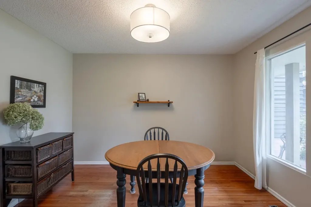 119 Midland Place SE Calgary AB T2X 1N1