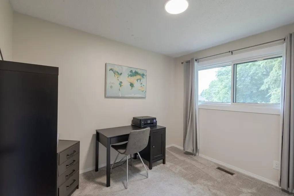 119 Midland Place SE Calgary AB T2X 1N1