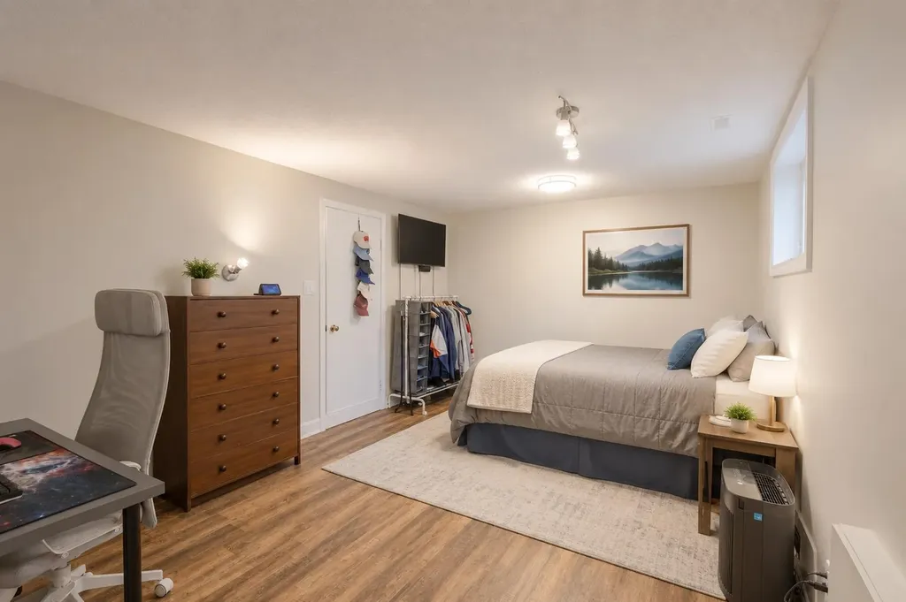 119 Midland Place SE Calgary AB T2X 1N1