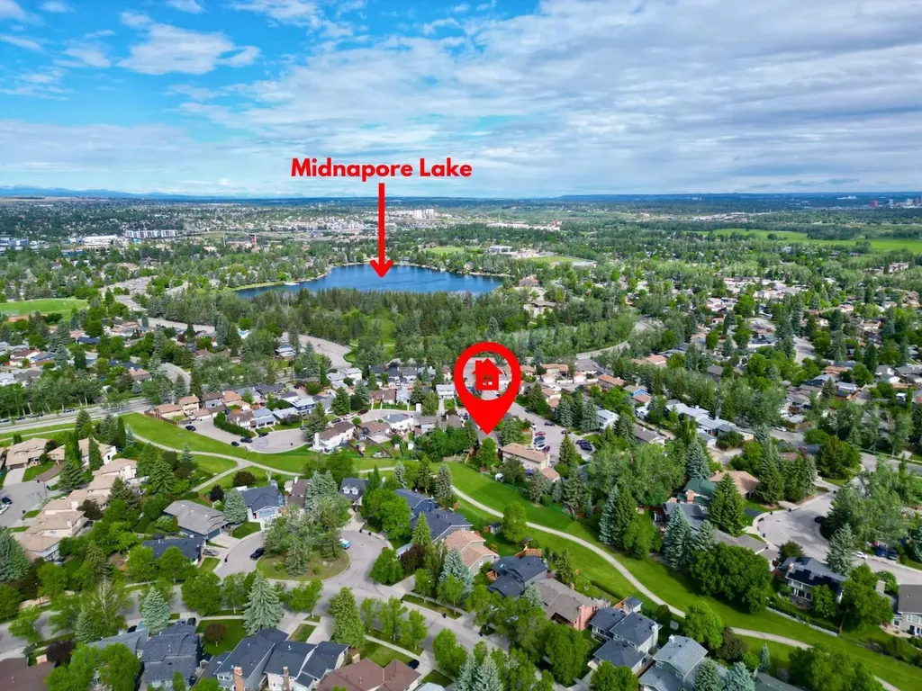 119 Midland Place SE Calgary AB T2X 1N1