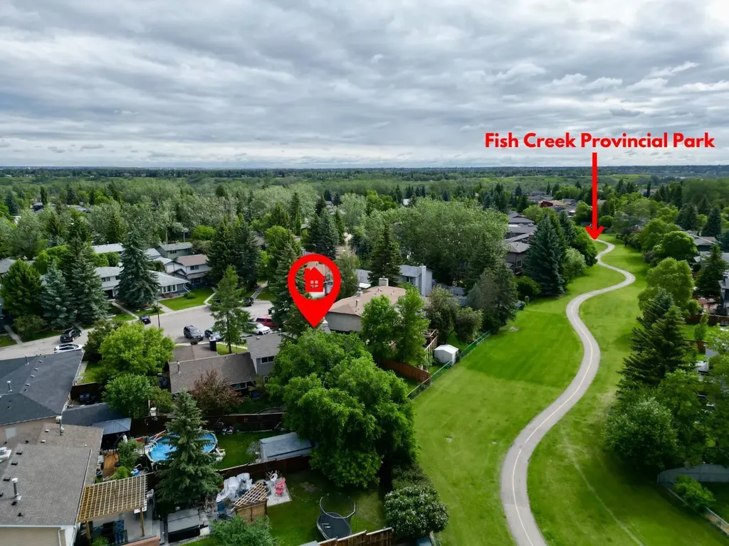 119 Midland Place SE Calgary AB T2X 1N1