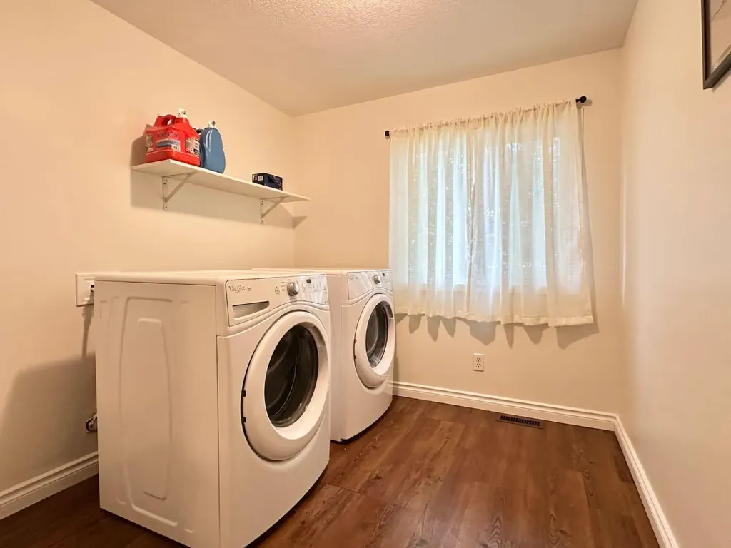 122 River Valley Estates Whitecourt AB T7S 1K1