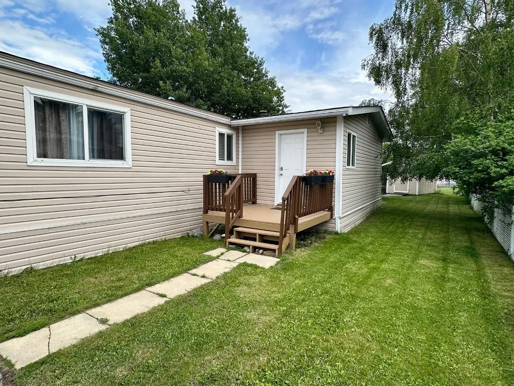 122 River Valley Estates Whitecourt AB T7S 1K1