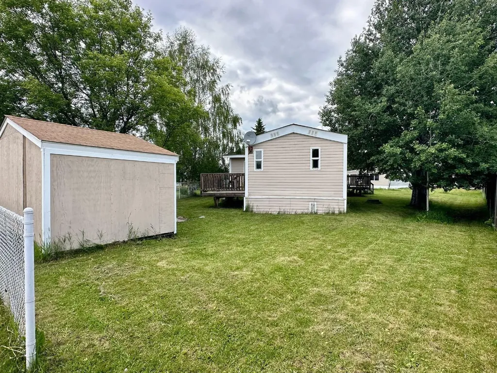 122 River Valley Estates Whitecourt AB T7S 1K1