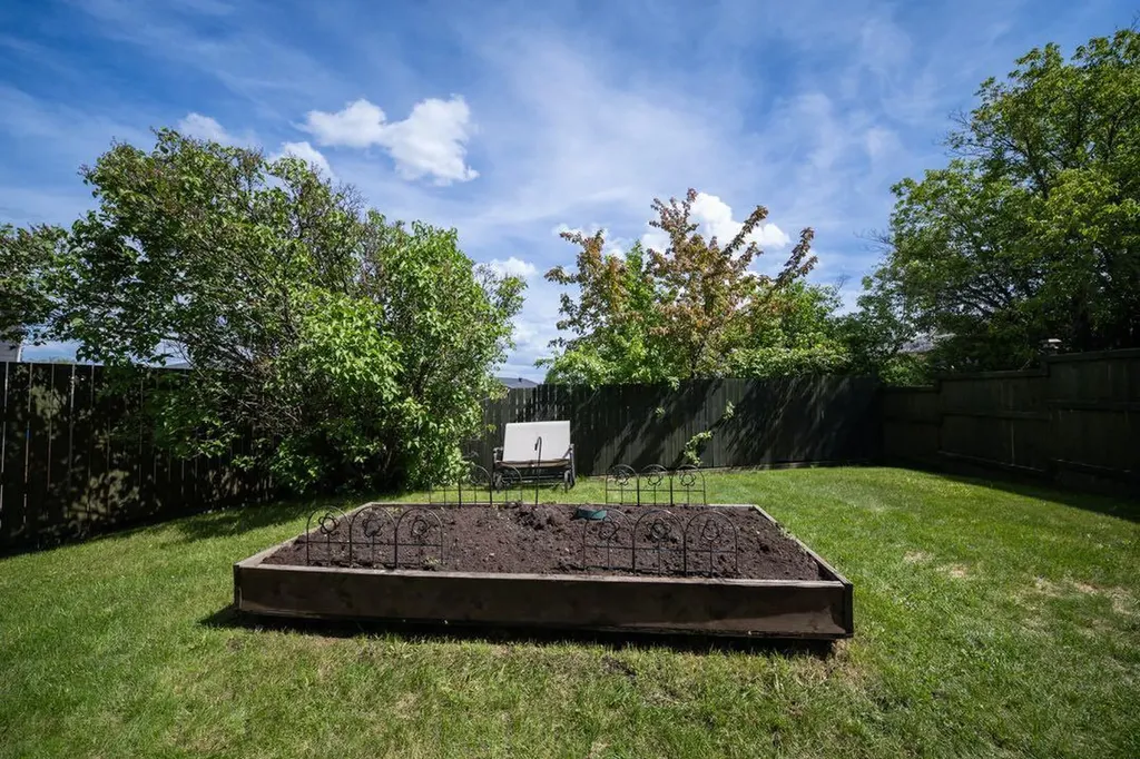 1065 Timberline Drive Fort Mcmurray AB T9K 1T9