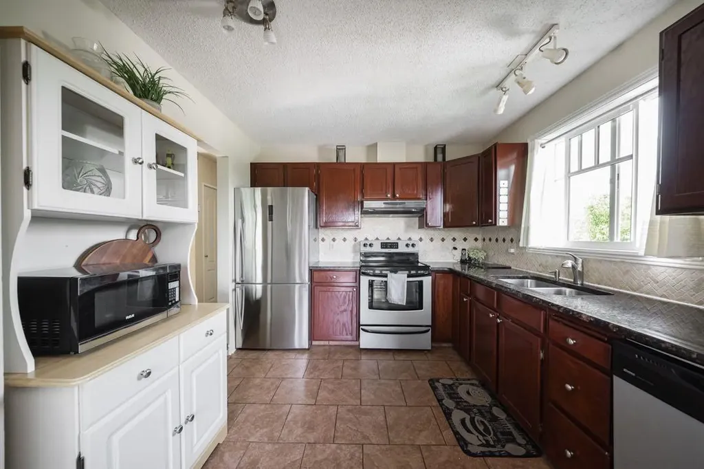 1065 Timberline Drive Fort Mcmurray AB T9K 1T9