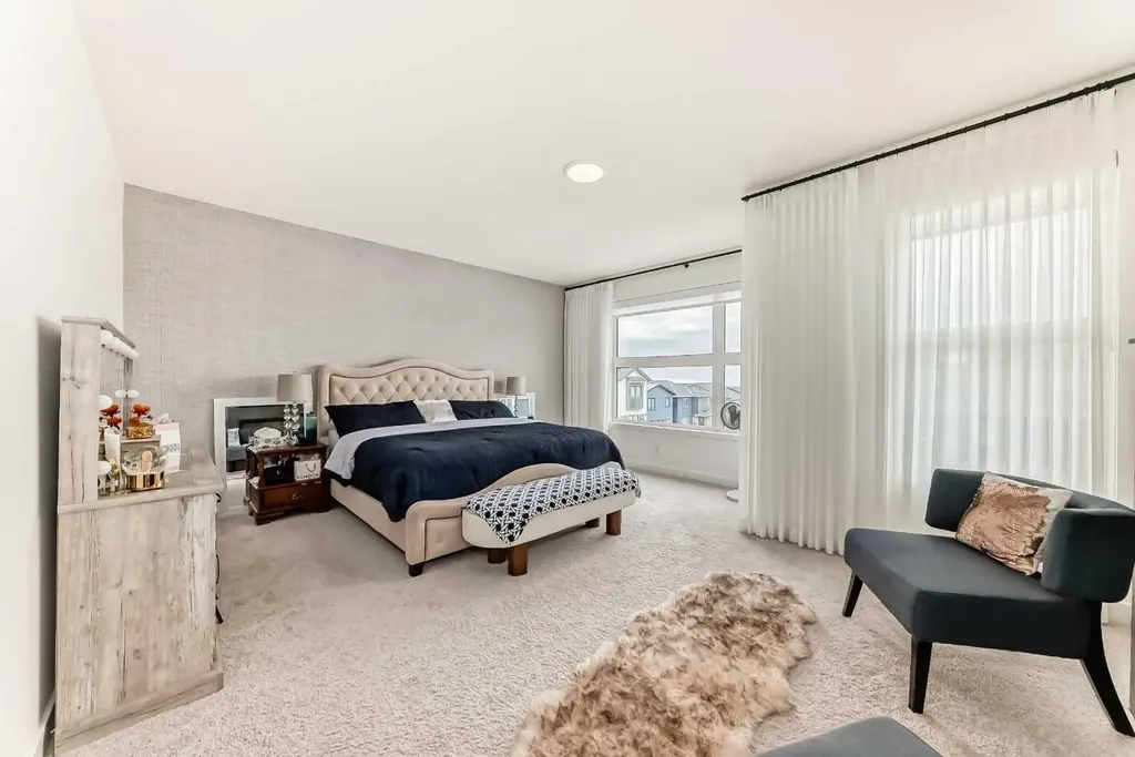 385 Edith Road NW Calgary AB T3R 1Y9