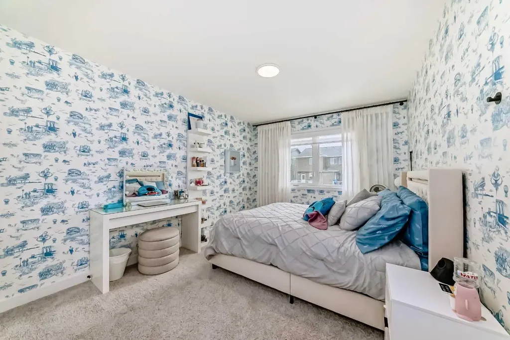 385 Edith Road NW Calgary AB T3R 1Y9