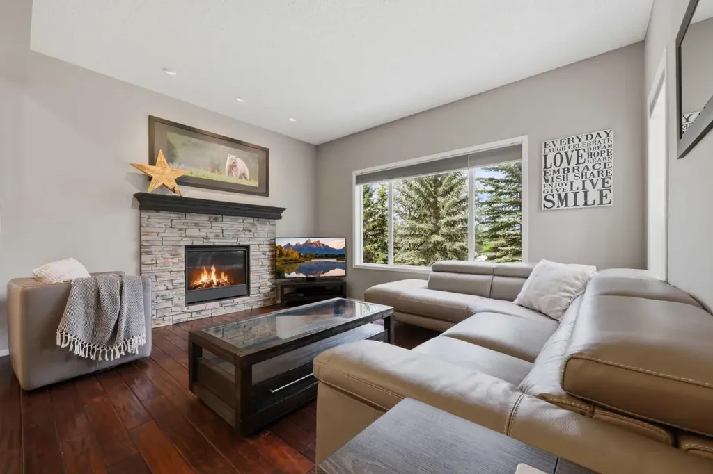192 Cranfield Park SE Calgary AB T3M 1B6