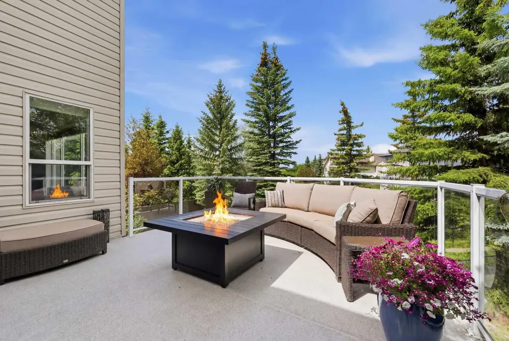 192 Cranfield Park SE Calgary AB T3M 1B6