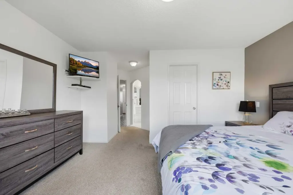 192 Cranfield Park SE Calgary AB T3M 1B6