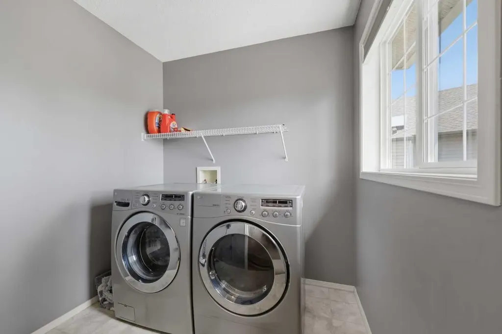 192 Cranfield Park SE Calgary AB T3M 1B6