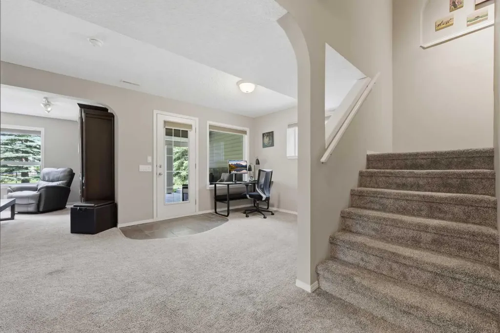 192 Cranfield Park SE Calgary AB T3M 1B6