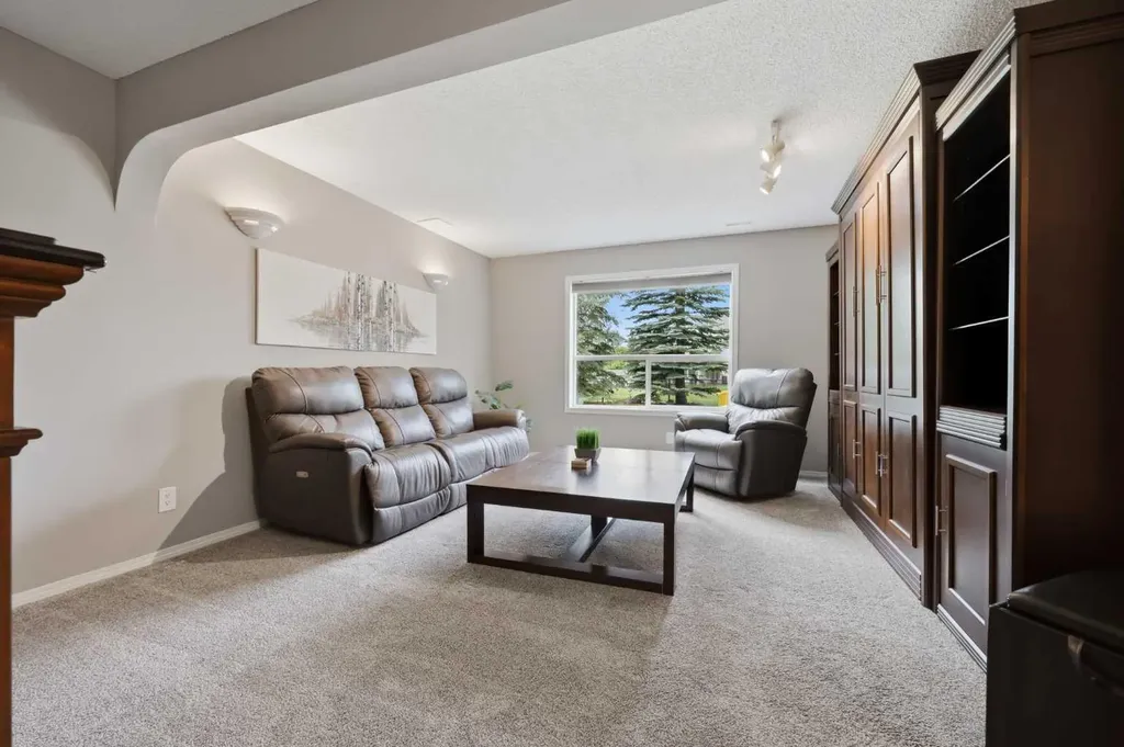 192 Cranfield Park SE Calgary AB T3M 1B6