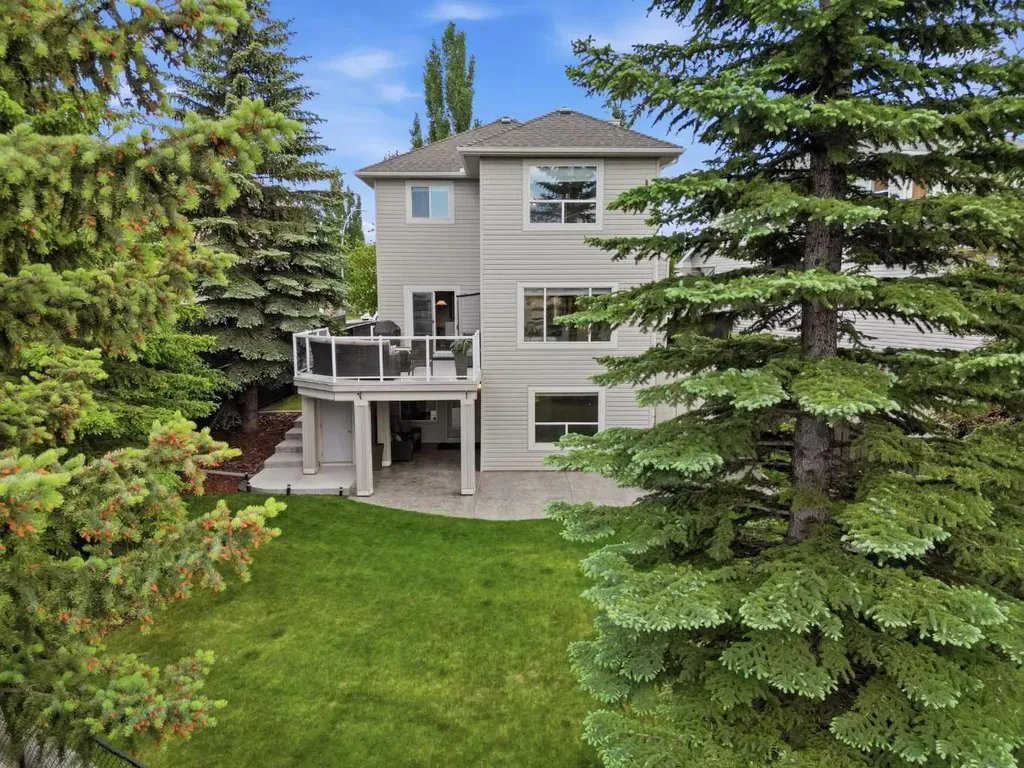 192 Cranfield Park SE Calgary AB T3M 1B6