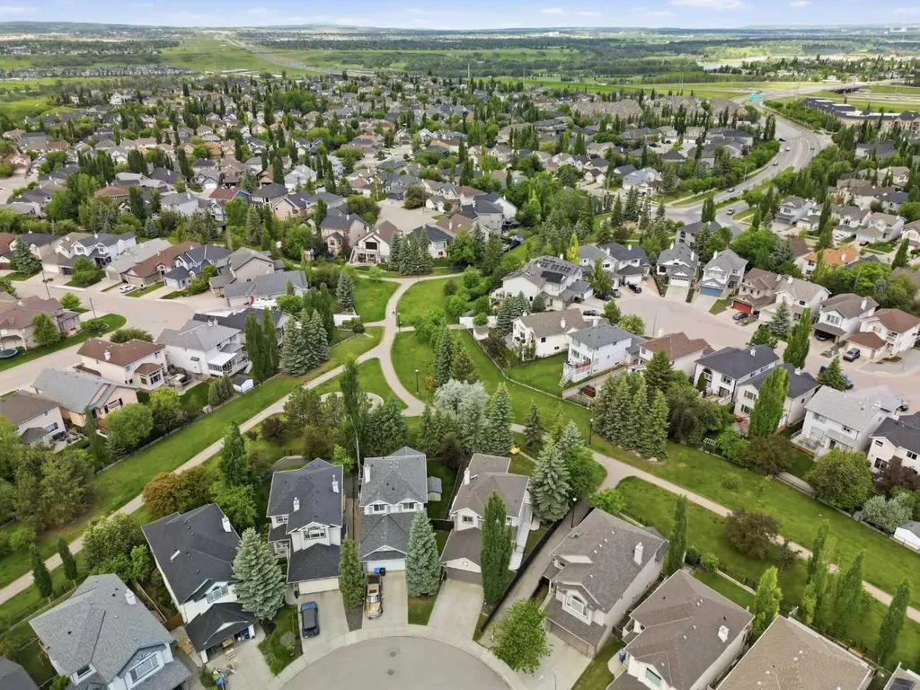 192 Cranfield Park SE Calgary AB T3M 1B6