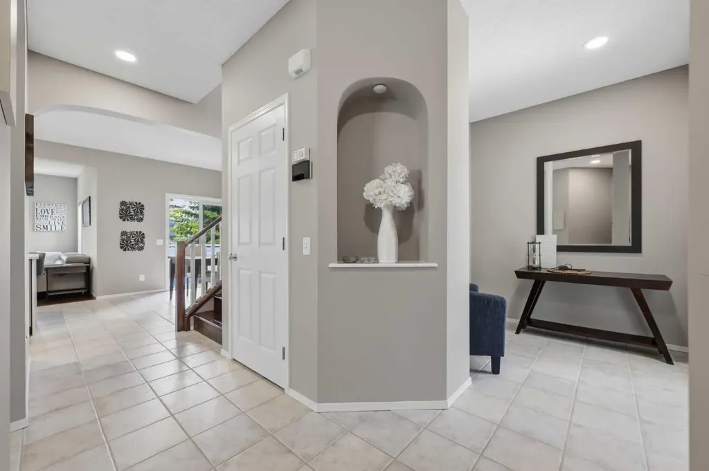 192 Cranfield Park SE Calgary AB T3M 1B6