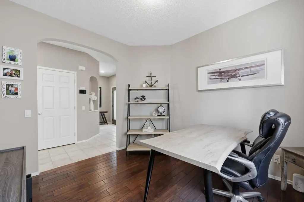 192 Cranfield Park SE Calgary AB T3M 1B6
