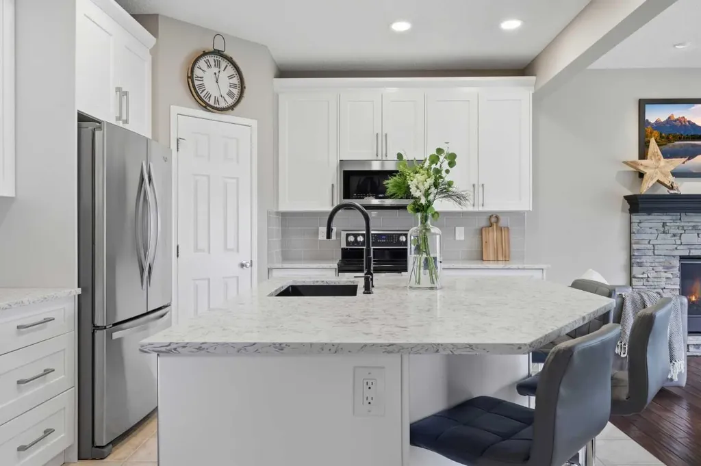 192 Cranfield Park SE Calgary AB T3M 1B6