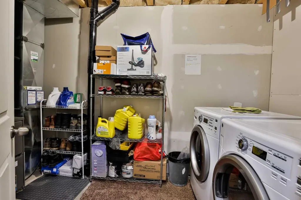 227 Lynx Road Lethbridge AB T1H 6Z5