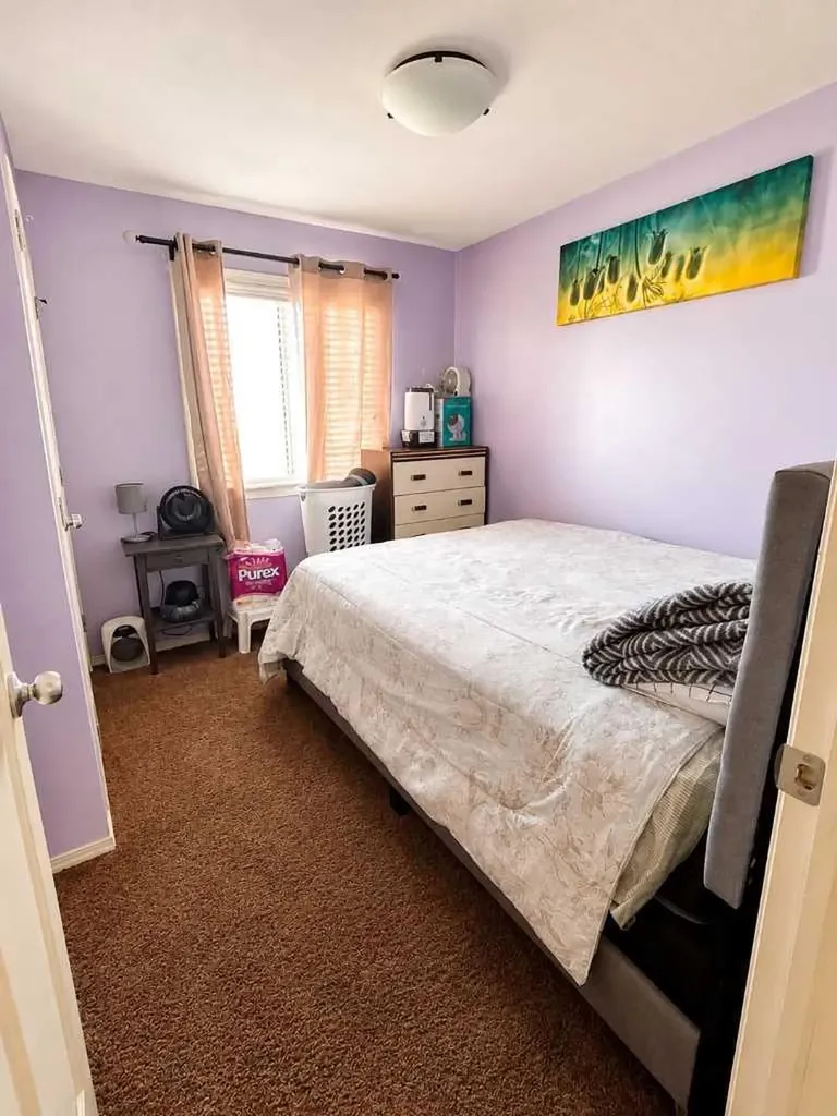 227 Lynx Road N Lethbridge AB T1H 6Z5
