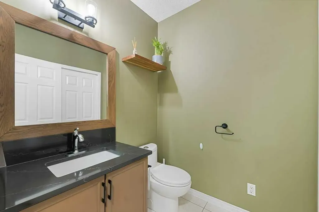 173 Bridleridge View SW Calgary AB T2Y 0E5
