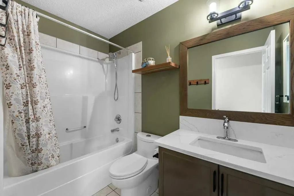 173 Bridleridge View SW Calgary AB T2Y 0E5