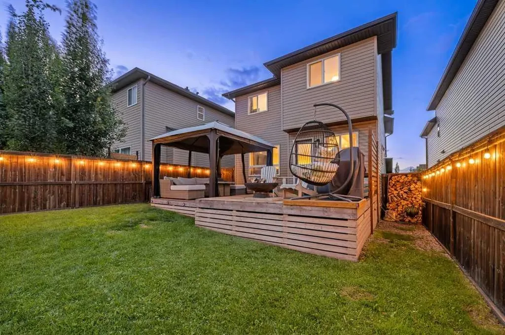 173 Bridleridge View SW Calgary AB T2Y 0E5