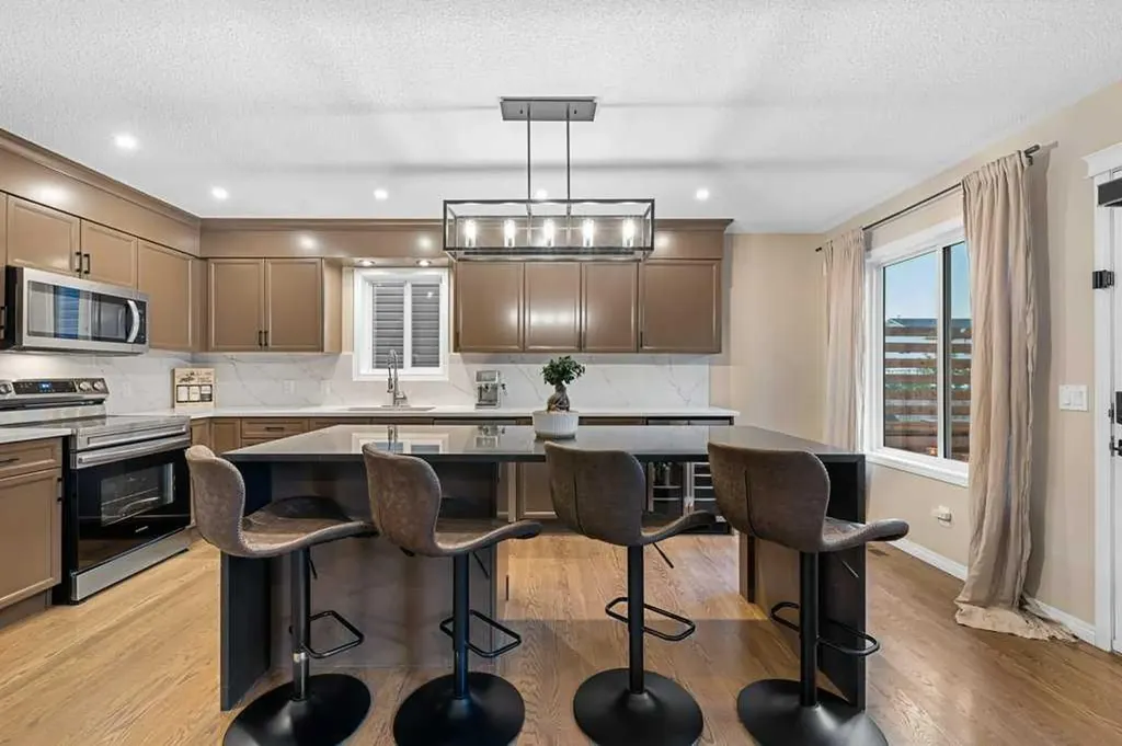 173 Bridleridge View SW Calgary AB T2Y 0E5