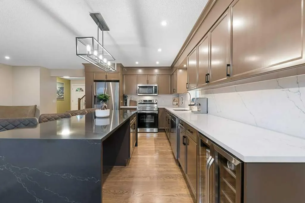 173 Bridleridge View SW Calgary AB T2Y 0E5