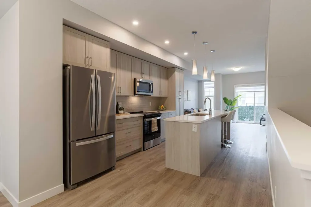 930 Sage Hill Grove NW Calgary AB T3R2A2